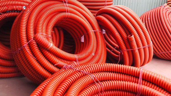 Cuộn ống nhựa xoắn HDPE 130/100 được phân thành nhiều cuộn riêng biệt
