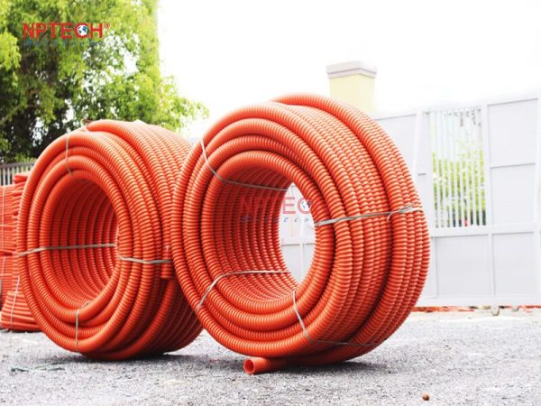 ống nhựa xoắn HDPE 32/25 được phân thành từng cuộn sẵn sàng thi công